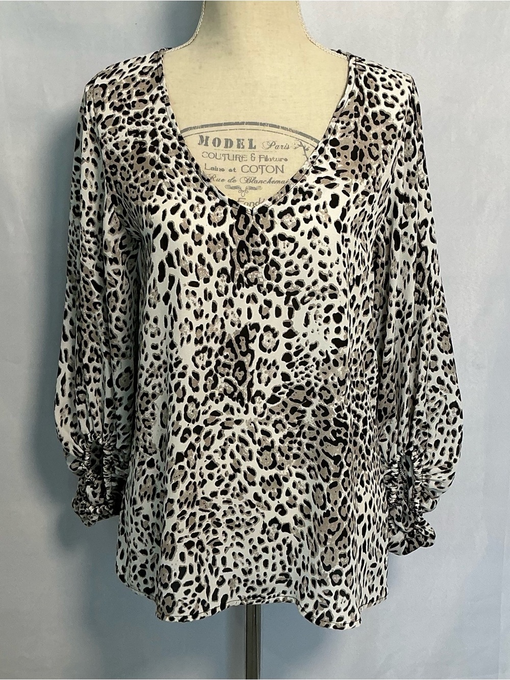 NWT ee:some Leopard Print Ruched Tie Sleeve Blouse Medium